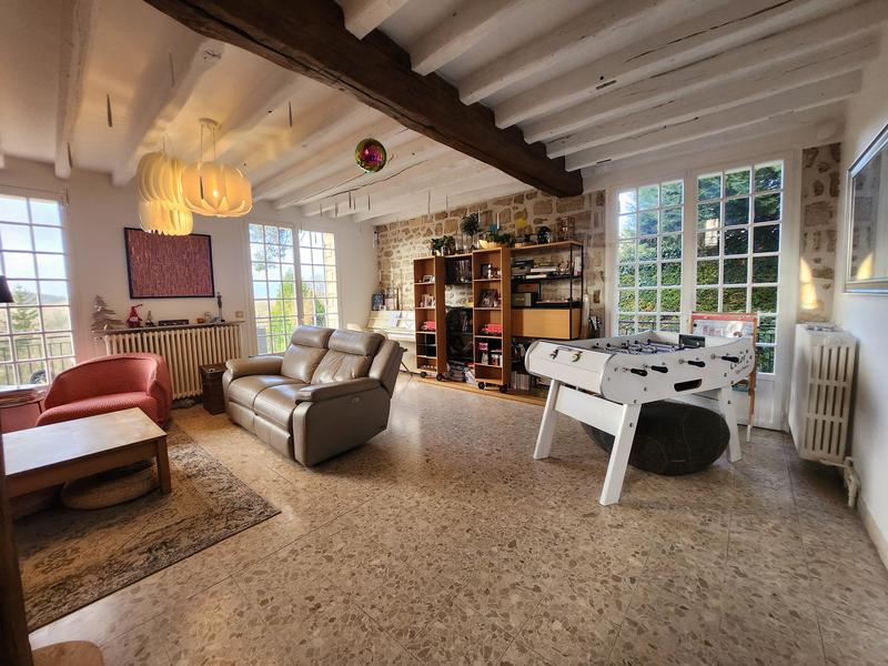 Maison - 212 m² - 10 pièces