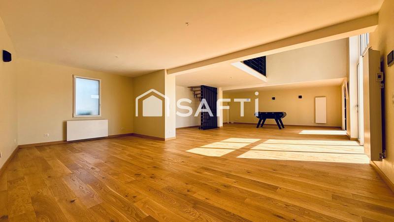 Maison de village - 198 m² - 7 pièces