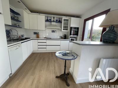 Maison - 104 m² - 5 pièces