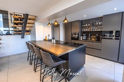 Maison d'architecte - 234 m² - 9 pièces