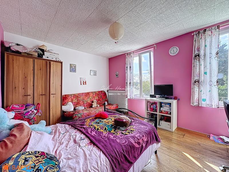 Maison - 137 m² - 5 pièces