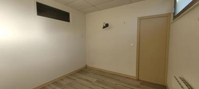 Local commercial - 61 m² - 3 pièces