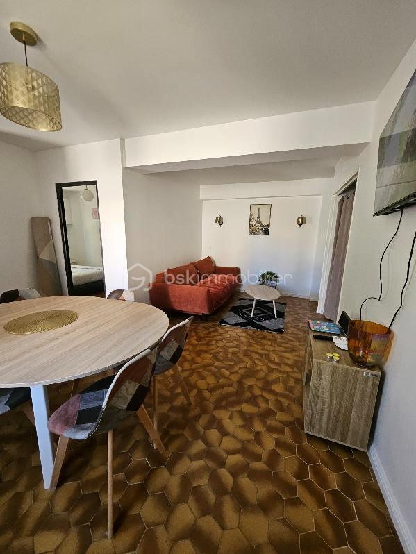 Villa - 182 m² - 8 pièces