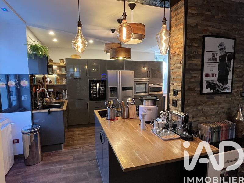 Maison de ville - 196 m² - 6 pièces