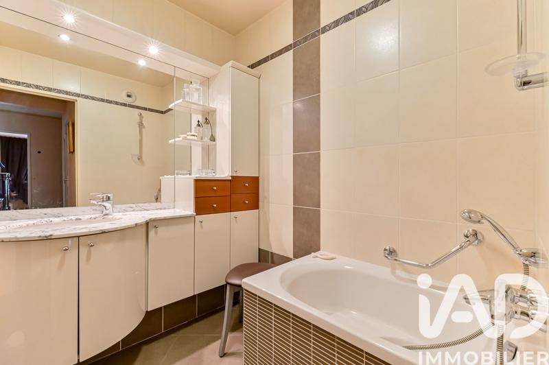 Appartement - 94 m² - 4 pièces