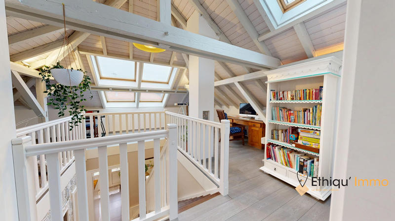 Maison - 200 m² - 6 pièces