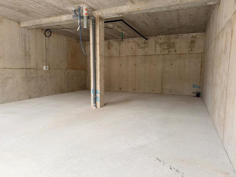 Local commercial - 96 m² - 1 pièce