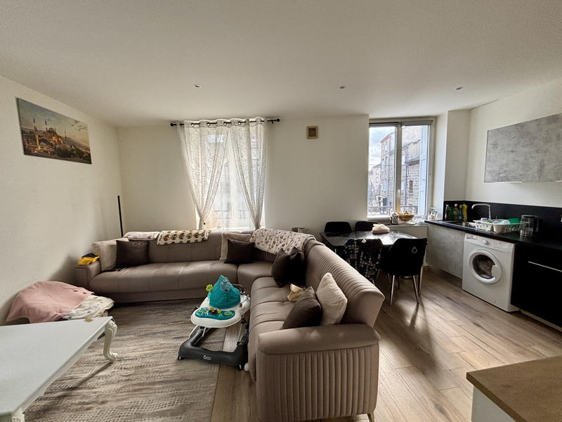 Appartement - 60 m² - 3 pièces