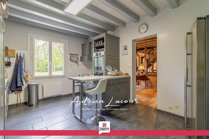 Maison - 188 m² - 10 pièces