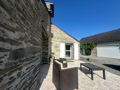 Maison - 144 m² - 8 pièces
