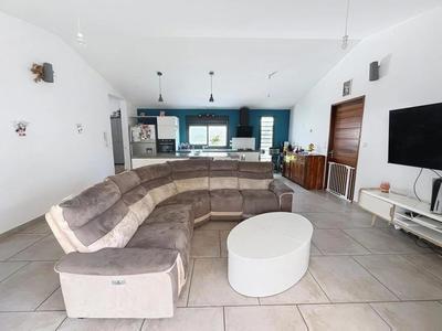 Villa - 107 m² - 5 pièces