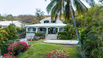 Villa - 230 m² - 5 pièces