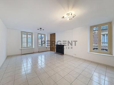 Appartement - 118 m² - 6 pièces