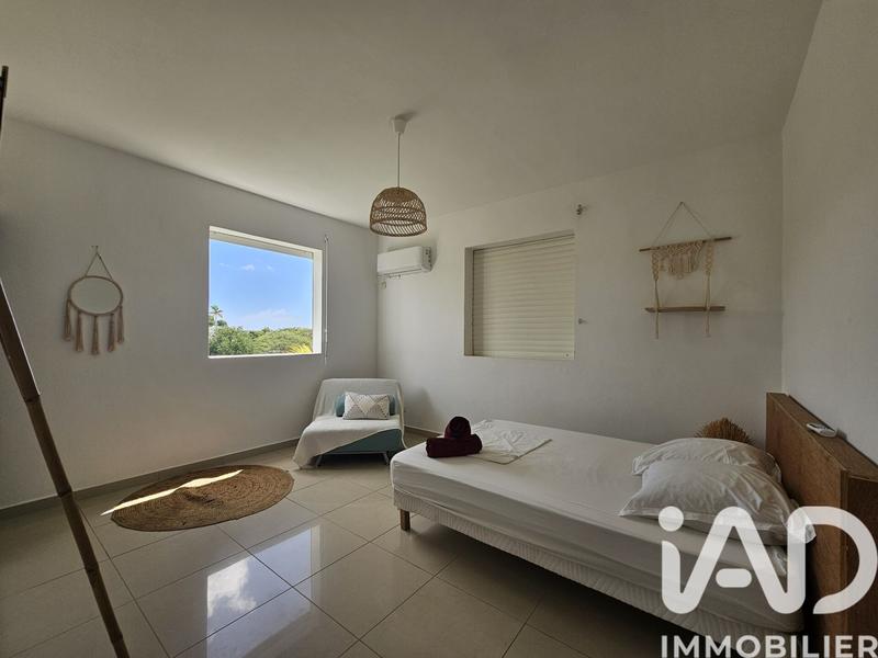 Maison - 200 m² - 8 pièces