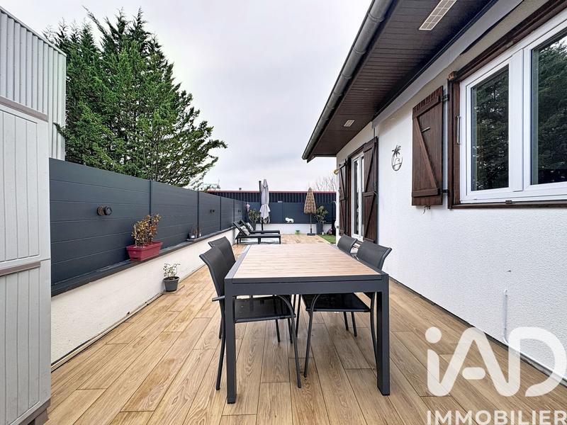 Maison - 90 m² - 5 pièces