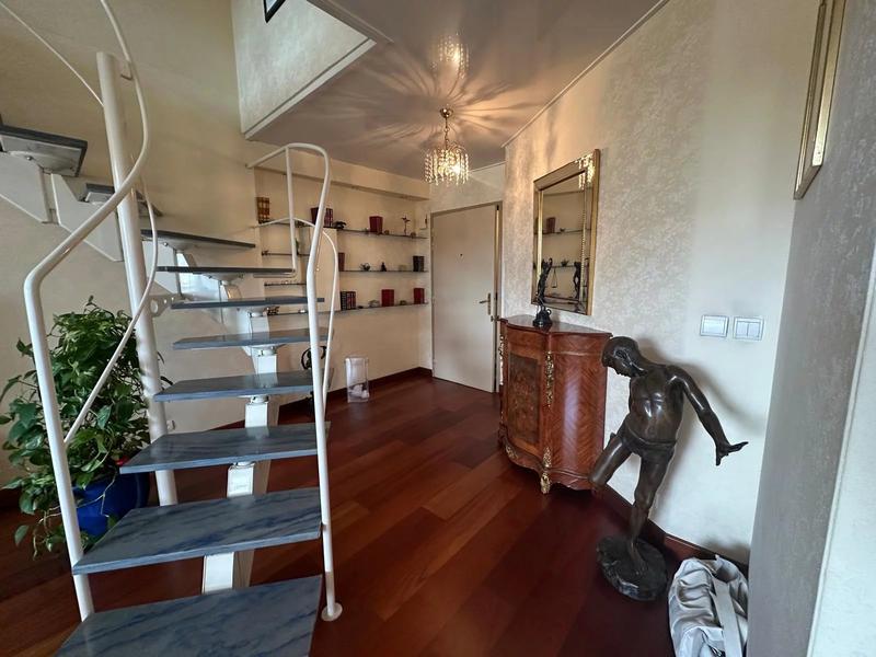 Duplex - 98 m² - 4 pièces