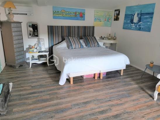 Corps de ferme - 257 m² - 10 pièces