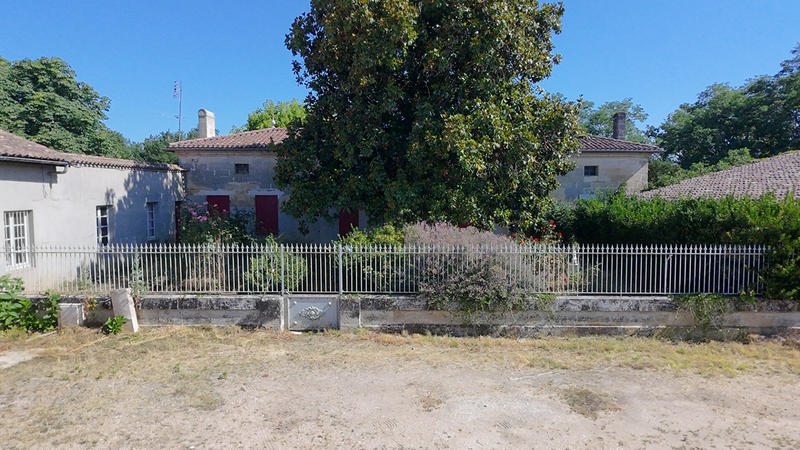 Maison - 272 m² - 8 pièces