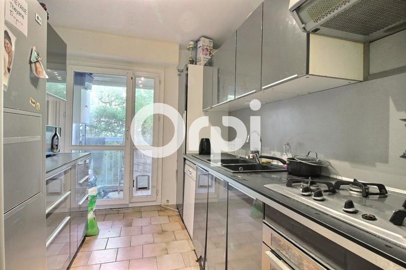 Appartement - 100 m² - 5 pièces