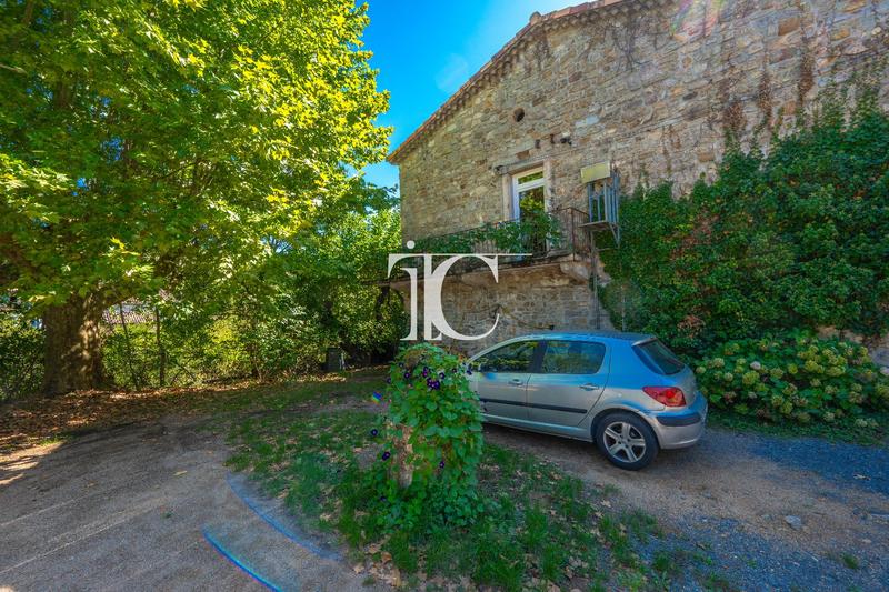 Maison - 112 m² - 4 pièces