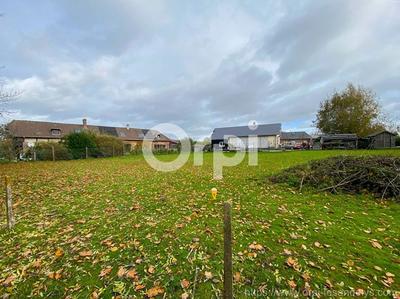 Terrain constructible - 1 785 m²