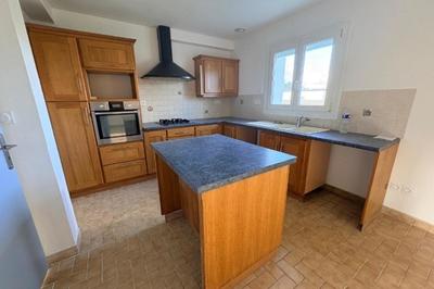 Maison - 113 m² - 9 pièces