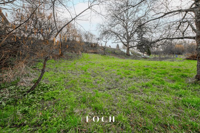 Terrain - 1 012 m²