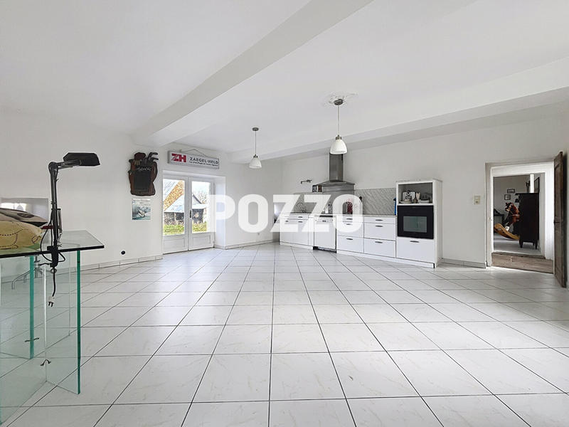 Maison - 195 m² - 4 pièces