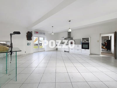 Maison - 195 m² - 4 pièces