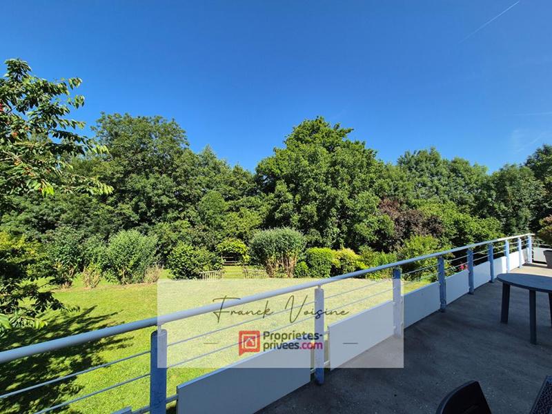 Maison - 128 m² - 8 pièces