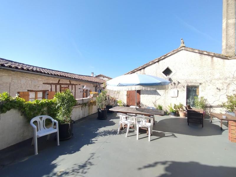 Propriété - 175 m² - 5 pièces