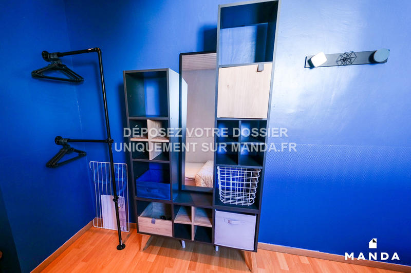 Chambre - 14 m² - 7 pièces