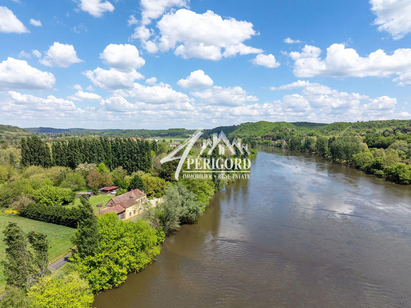 Maison ancienne - 360 m² - 13 pièces