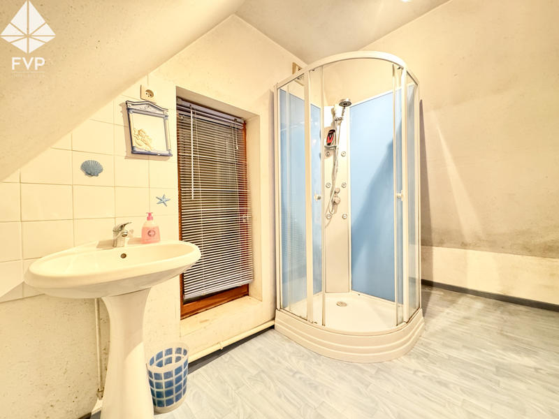 Maison - 98 m² - 4 pièces