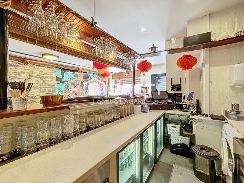 Local commercial - 91 m² - 2 pièces