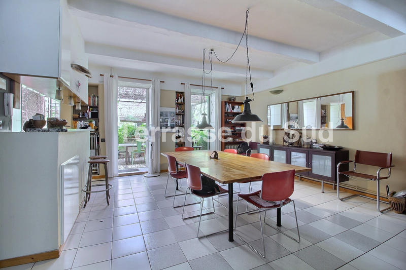 Appartement - 155 m² - 6 pièces