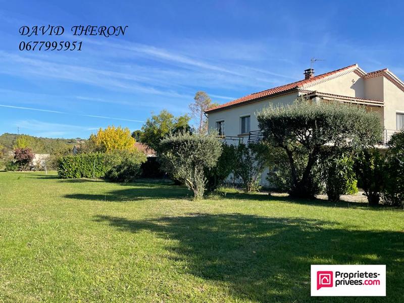 Maison - 139 m² - 9 pièces