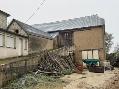 Ferme - 250 m² - 9 pièces