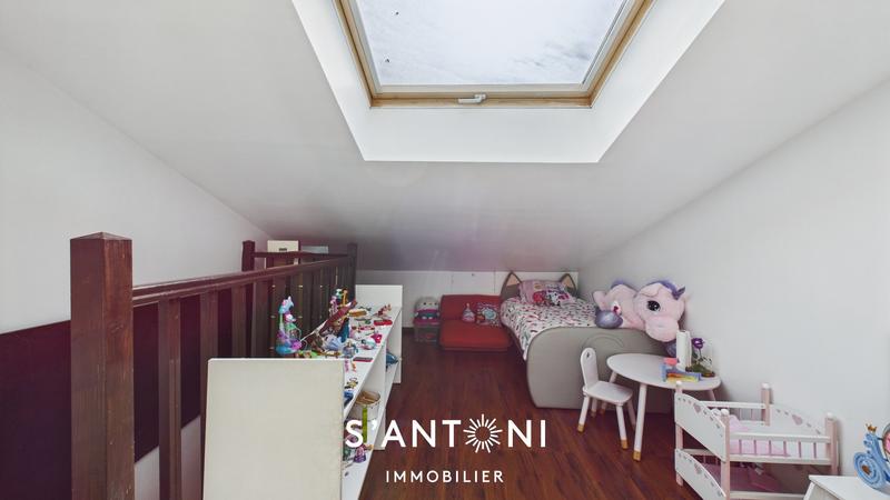 Maison - 96 m² - 3 pièces