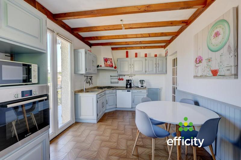 Maison - 200 m² - 7 pièces