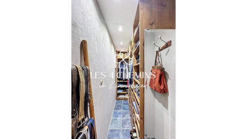 Maison - 185 m² - 7 pièces