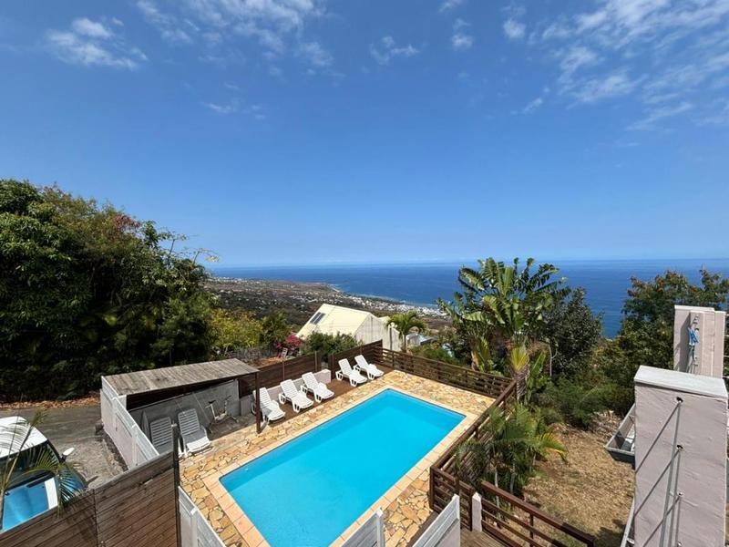 Maison - 216 m² - 9 pièces