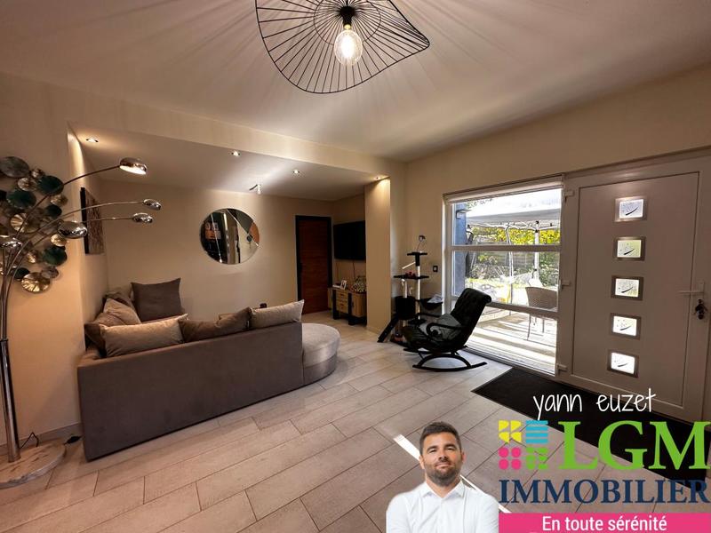 Maison - 105 m² - 4 pièces