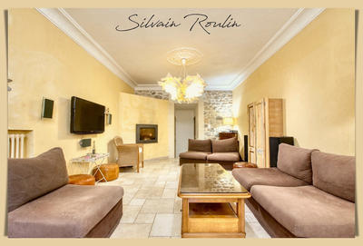 Maison - 320 m² - 8 pièces