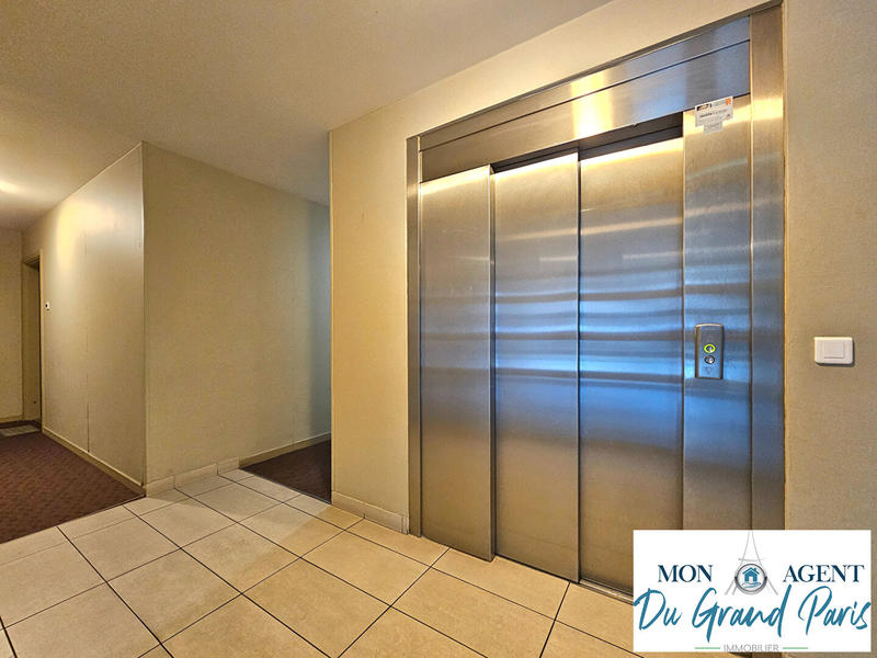 Appartement - 100 m² - 5 pièces