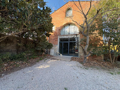 Local commercial - 110 m² - 2 pièces