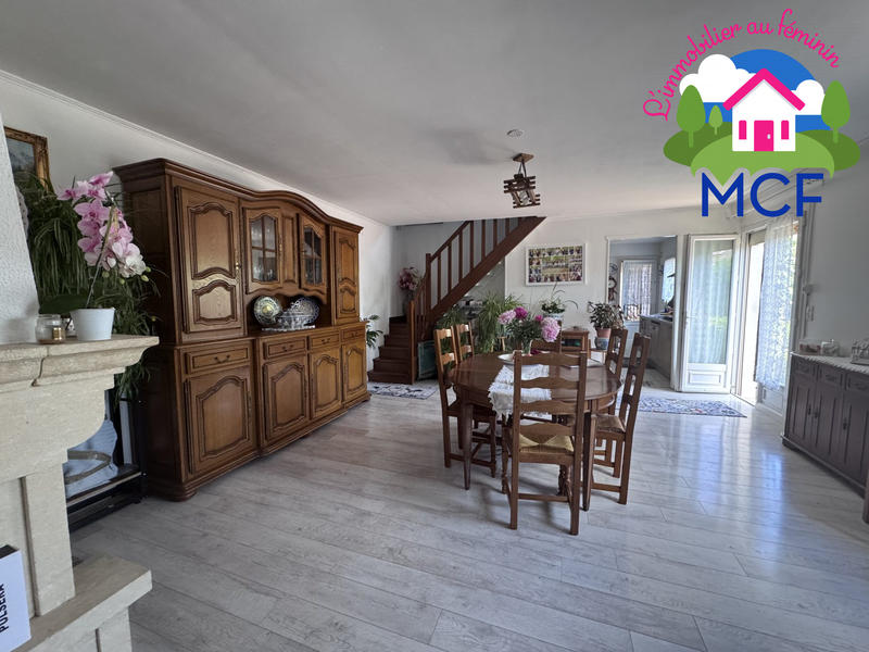 Maison traditionnelle - 121 m² - 7 pièces