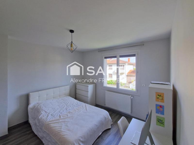 Maison - 85 m² - 5 pièces