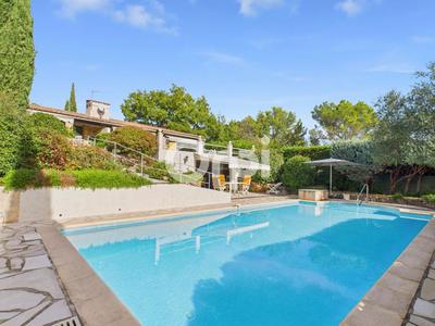 Maison - 136 m² - 4 pièces