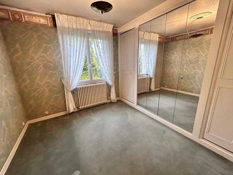 Maison traditionnelle - 145 m² - 6 pièces